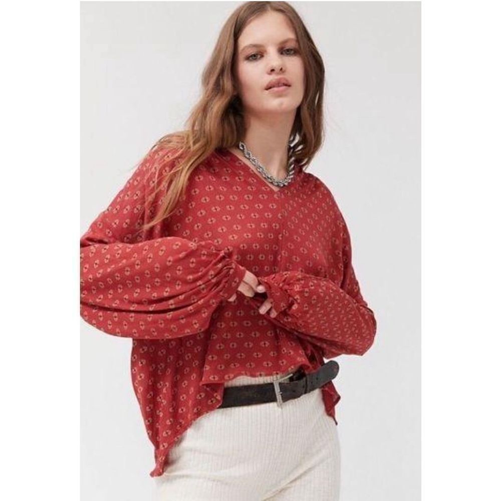 Urban Outfitters Womens Argyle Diamond V-Neck High Low Hem Blouse Rust Medium